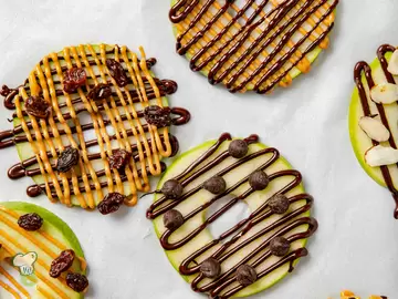 Drizzled Apple Snacks