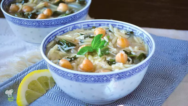 Heart Healthy Spinach and Chickpea Soup
