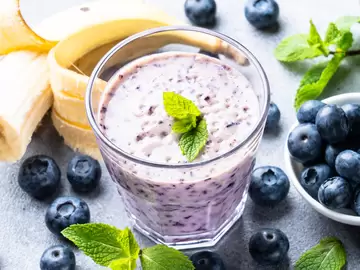 Blueberry Banana Smoothie