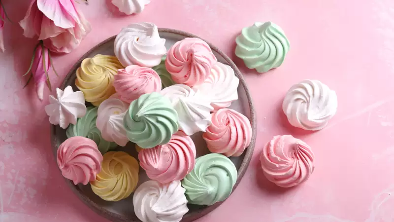 Heart Healthy Meringue Cookies