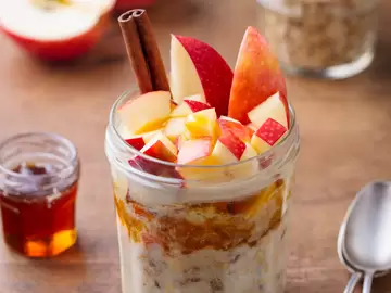 Apple Cinnamon Overnight Oats