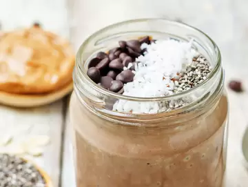 Chocolate Peanut Butter Overnight Oats