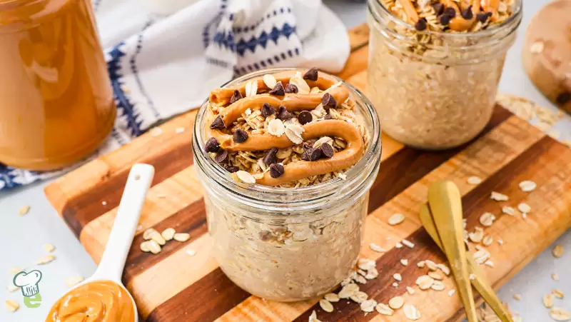 Heart Healthy Peanut Butter Overnight Oats