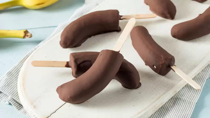 Heart Healthy Chocolate Banana Pops
