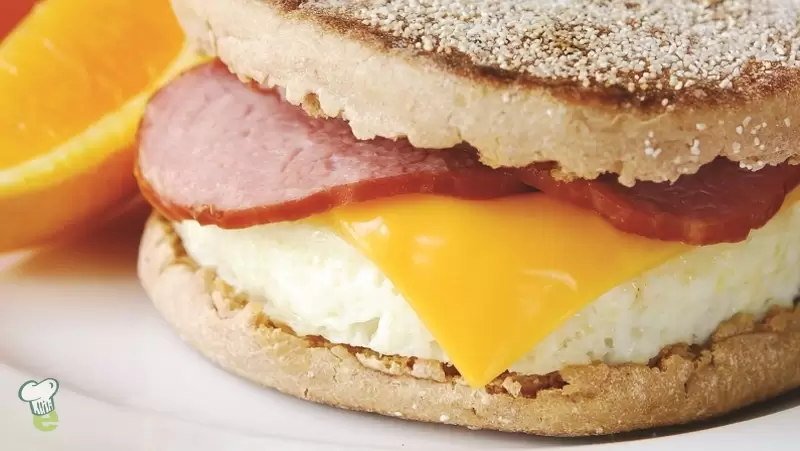 Heart Healthy Egg and Cheese Muffin