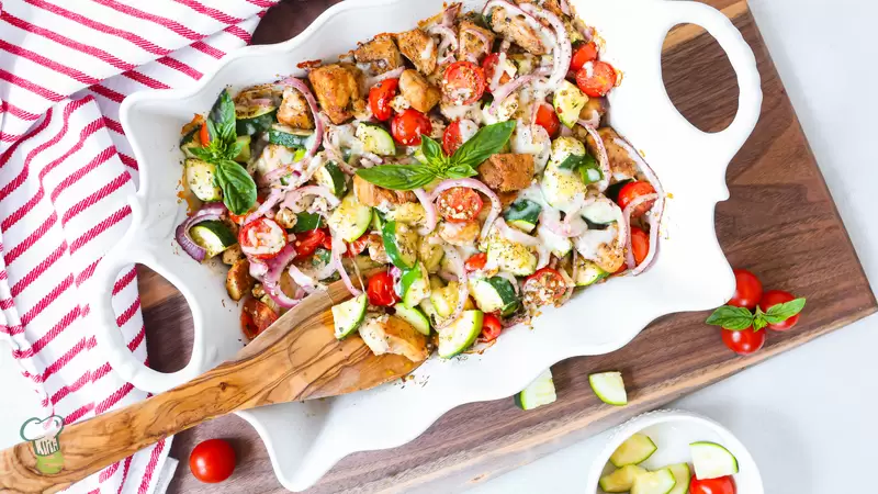 Mediterranean Chicken Zucchini Bake