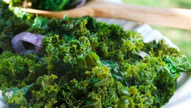 Heart Healthy Sauteed Kale with Red Wine Vinegar