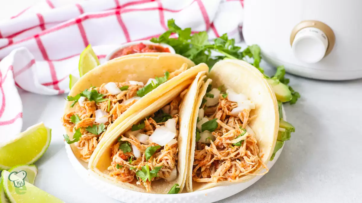 Healthy Slow Cooker Taco Chicken