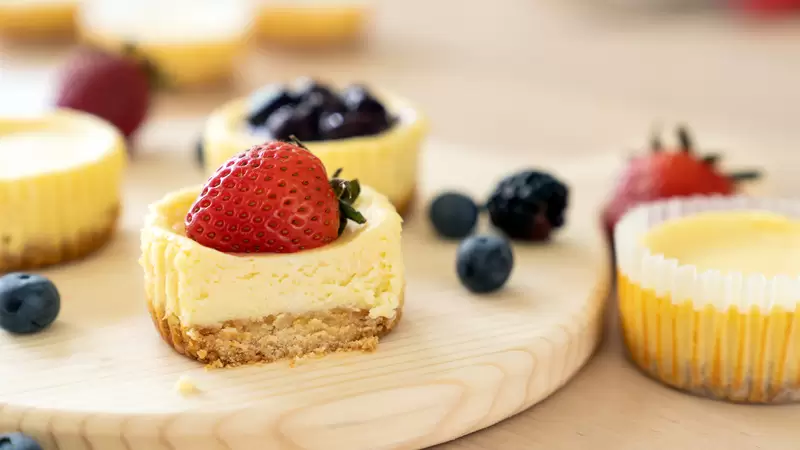 Heart Healthy Cheesecake Cupcakes