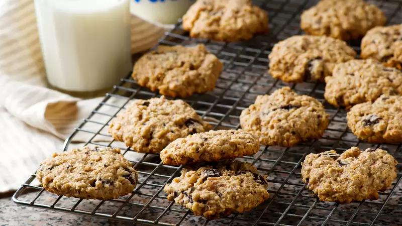 Heart Healthy Oatmeal Chocolate Chip Cookies