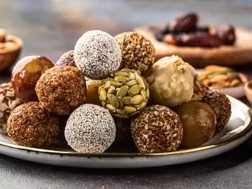 How to Make Protein Balls and Healthy Protein Balls Recipes
