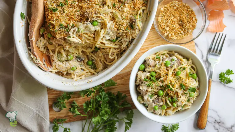 Healthy Chicken Tetrazzini Bake
