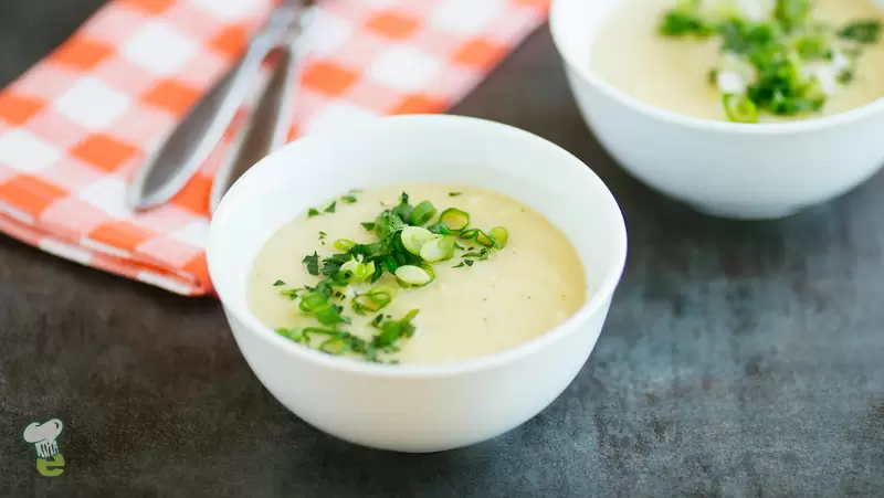 Heart Healthy Cauliflower and Leek Soup