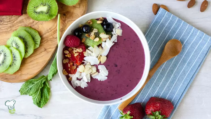 Heart Healthy Berry Smoothie Bowl